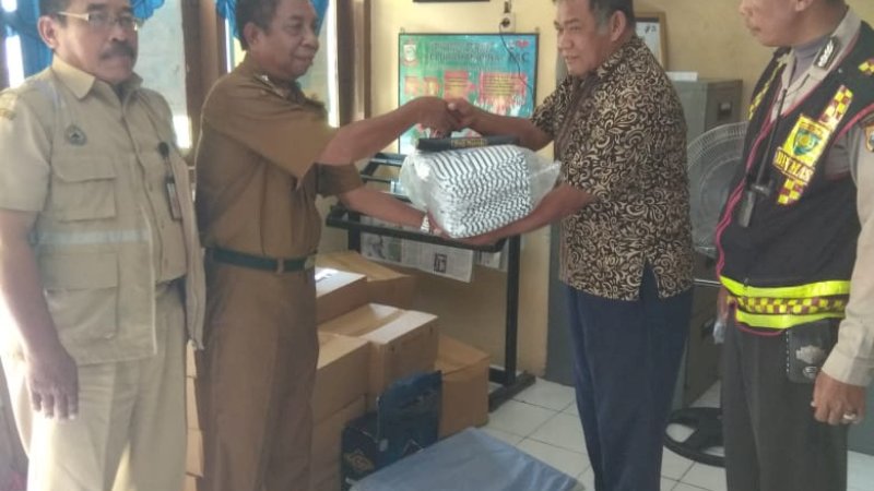 BPBD Makassar Bagikan Bantuan Bencana di 3 Kelurahan
