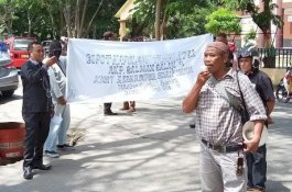 Kasus Curnak Jeneponto Bolak-balik, Massa Desak Polisi Tangkap Pelaku