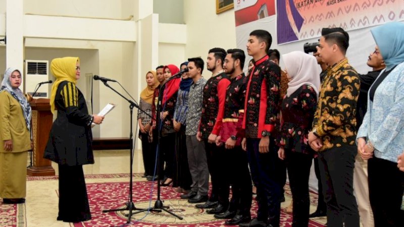 Liestiaty Nurdin Lantik Pengurus Ikaraeng Sulsel