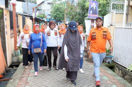 Aura Aulia Imandara Hujan-hujanan Masuk Lorong, Warga: Ini Saya Pilihanku