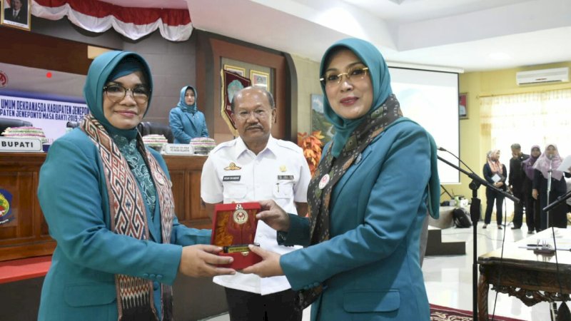 Hamsiah Iksan Resmi Jabat Ketua PKK dan Dekranasda Jeneponto
