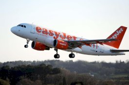 Seorang Penumpang Pesawat Meninggal Selama Penerbangan