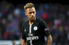 Manchester United Singkirkan PSG, Neymar Terancam Disanksi