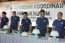 Bawaslu Gelar Sosialisasi, Bupati Jeneponto: Bersihkan Baliho dan Banner Calon Peserta Pemilu