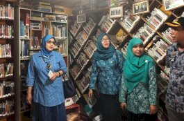 Ada Rumah Baca Philoshopia di Borong, Tim Penilai SSL: Betul-Betul Lorong Cerdas