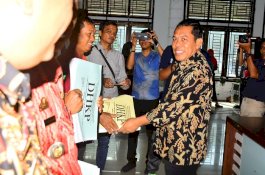 Kecamatan Duapitue Terbaik Realisasi PBB 2018, Wabup: Mari Sebarkan Virus Ini