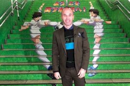 Spesial, Iniesta Resmikan Stasiun Kereta Captain Tsubasa di Jepang