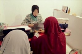 Pingsan Usai Diberi Es Buah, Saat Sadar CD Gadis PKL Sudah di Lutut