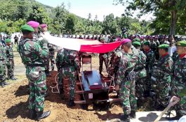 Diwakili Ahli Nuklir pada Pemakaman Yusdin, Pangdam: Pengobananmu Takkan Sia-Sia