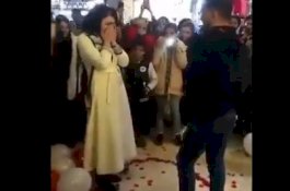 Pasangan Kekasih Ditangkap Karena Berpelukan di Mal Usai Lamaran