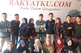 Himaprodi PBSI UNM Berkunjung ke Redaksi Rakyatku.com