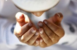 Keutamaan Memperbanyak Selawat di Bulan Rajab