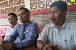 Empat Jam Ayah Almarhumah Desi Beber Luka Korban di Depan Penyidik