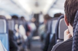 Video Pesawat Terpaksa Putar Balik karena Penumpang Lupa Bayinya di Bandara