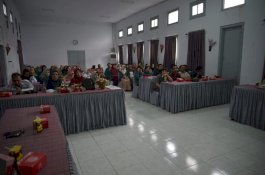 52 Mahasiswa KKN-P Farmasi UMI Disebar ke 10 Puskesmas di Bone