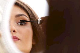 8 Kesalahan Umum Dalam Menerapkan Maskara