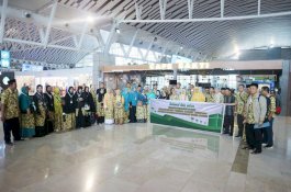 Tamsil Linrung Kembali Berangkatkan Umrah 14 Warga Sulsel