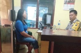 Dipergoki Bercumbu, Pria Dibantu Selingkuhan Tendang dan Tinju Istri