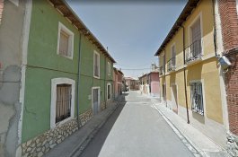 Misteri Amplop Berisi Uang yang Ditinggal di Bawah Pintu Warga Desa