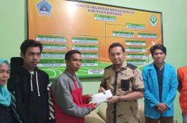 Dapat Info dari Mahasiswa, Dinkes Bantaeng Beri Bantuan Korban Kecelakaan