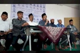 Dua Bahasa, Ketua Ikatan Ulama ASEAN Minta Umat Muslim Tak Takut Berjemaah di Masjid
