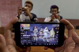 5 Tips Hemat Baterai Saat Asyik Main Gim