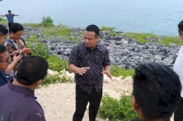 Wagub Sulsel Tinjau Pembangunan Jalan Wisata dan Pelabuhan di Bira
