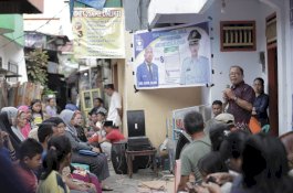 Abd Kadir Temu Sapa dengan Warga Mariso