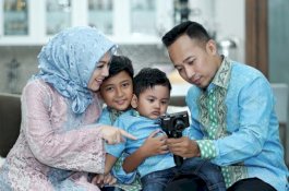 Anaknya Terjebak di Lift, Denny Cagur Panik