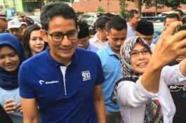 Kampanye Dihadang Massa Jokowi, Relawan: Ayo Bang Sandi Kita Datangi Mereka