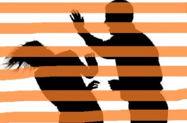 Pulang Beli Rokok, Yonang Pergoki Istri dan Teman Keluar dari WC, Golok Pun Bicara