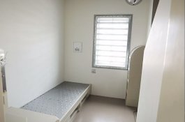 Tempat Tidur Baja dan Dinding Beton, Ini Penampakan Sel Penembak Masjid