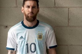 Kerennya Messi dalam Balutan Jersey Baru Timnas Argentina
