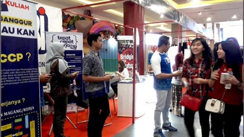 International Education Expo 2019 bertema "Makassar Edu Expo" di Phinisi Point Mall Makassar.