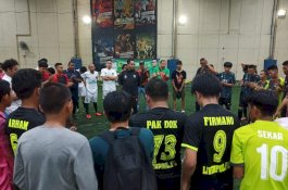 Dikelilingi Pemain, Eko Bramandiko Buka Turnamen Futsal Butung Cup 10