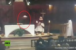 Detik-detik Penyerangan Pastor di Kanada Terekam Kamera