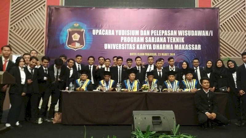 Wisuda Perdana Usai Ganti Nama dari UVRI, UKDM Siapkan Data Mahasiswa Buat Verifikasi