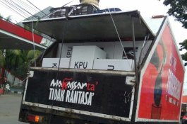 Kotak Suara Kardus Diangkut Pakai Mobil Sampah, KPU Makassar Bilang Begini