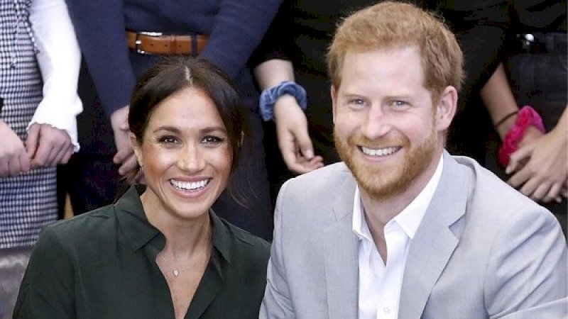 Pangeran Harry bersama istri Meghan Markle. (Foto: InsertLive)