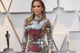 Penyanyi Ini Sebut Pria di Bawah Usia 33 Tahun Tak Berguna, Netizen Murka