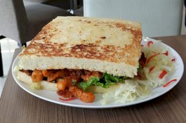 Yuk! Ikuti Kompetisinya, Bisa Makan Gratis Kingkong Sandwich di Fave Hotel Panakukkang