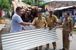 BPBD Bantu Korban Kebakaran dan Angin Puting Beliung