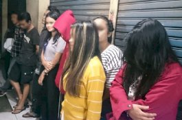 Kepergok Berbuat Mesum, Pria Ini 'Ditiduri' 3 Wanita Cantik