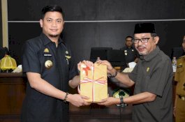 Serahkan LKPJ 2018 ke DPRD, Adnan Sampaikan Capaian Keberhasilan