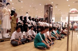 Ekspansi di Indonesia Timur, Uniqlo Buka Outlet Baru di Nipah Mall