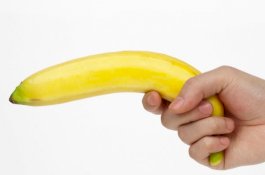 Alat Kelamin Terlalu Besar, Pria Ini Dipolisikan Mertuanya