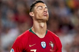 Ke Barcelona, Ronaldo Mau Apa?