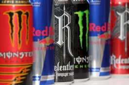 Ngerinya Lidah Guru ini! Penyebabnya Adalah Minuman Energi