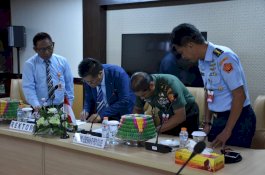 UNM-Kemenhan Teken Kerjasama Pengembangan Pendidikan dan Penelitian