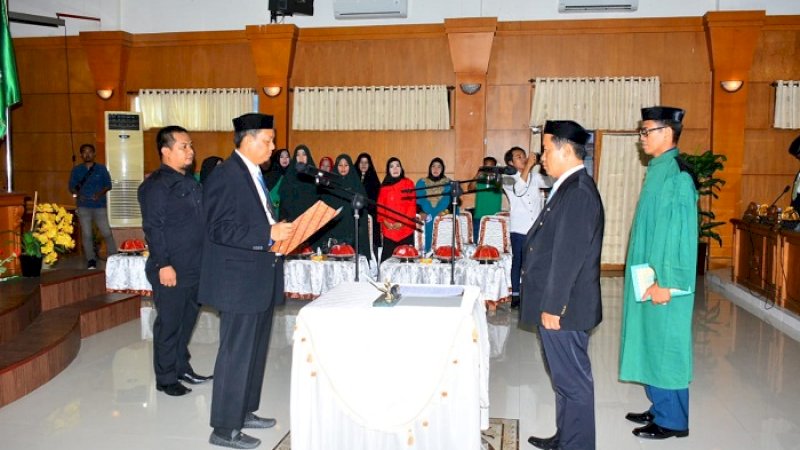 Suasana pelantikan Muhammad Taqwin Buraerah sebagai anggota DPRD Sidrap, Jumat (29/3/2019). 